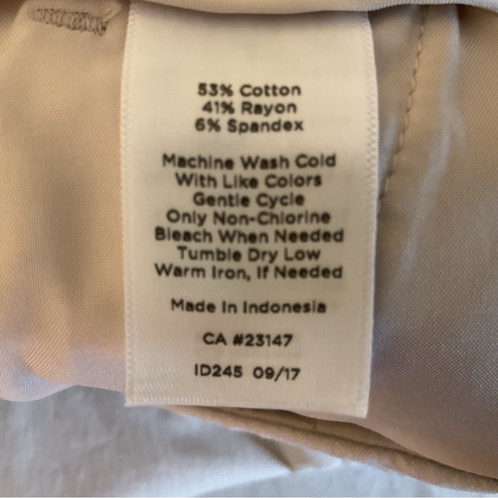 Talbots Hampshire Ankle Women’s Beige Trousers. 18WP - Picture 5 of 5